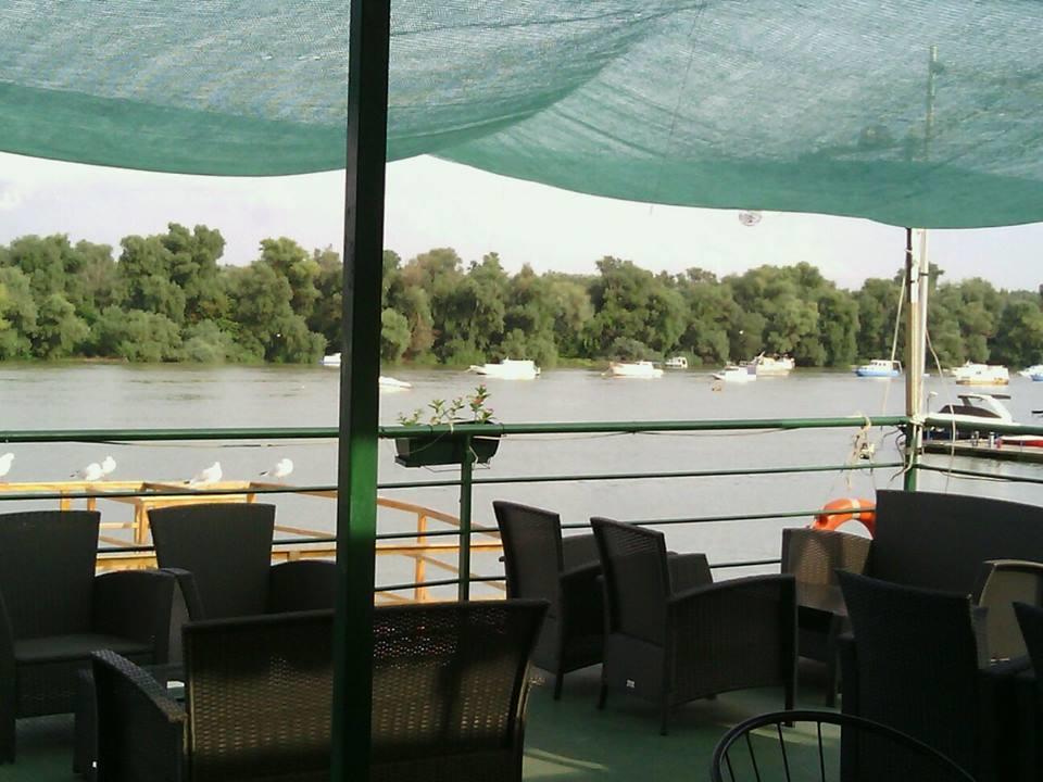 Splav Guest Hause Gusar Hotel Beograd Eksteriør billede